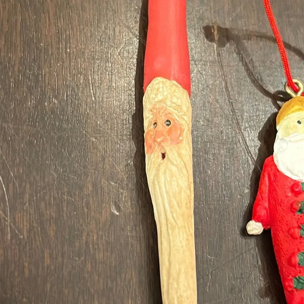 Set of 4 miniature ornaments Santa present￼
